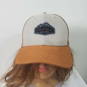 Windriver Men's Embroidered Baseball Cap with Mesh Back